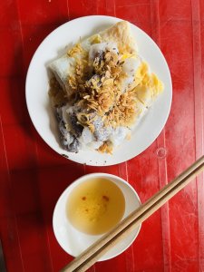 Bánh cuốn cô Mát